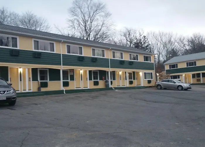 Dartmouth Motor Inn
